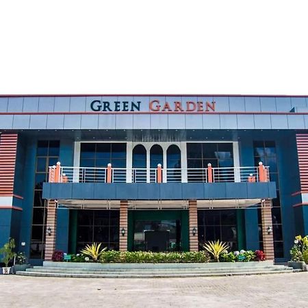 Green Garden Hotel Berastagi Exterior foto